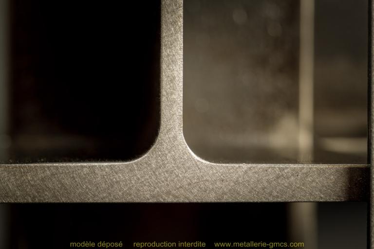 table basse type H détail finition